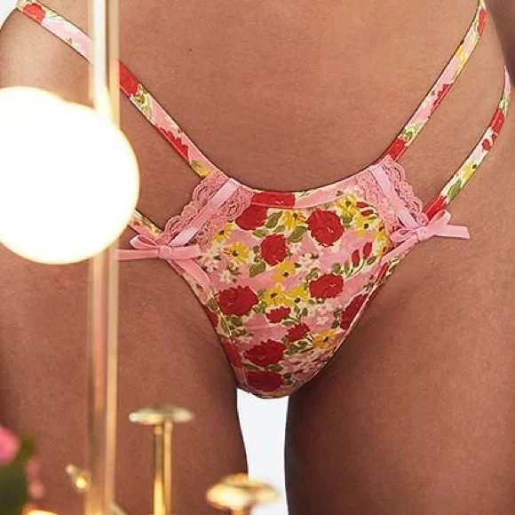 FOR LOVE & LEMONS Painterly Floral Thong Panty
